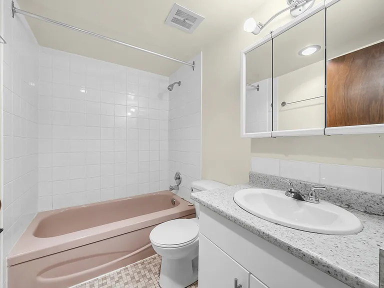 700 Hamilton St — Photo 15