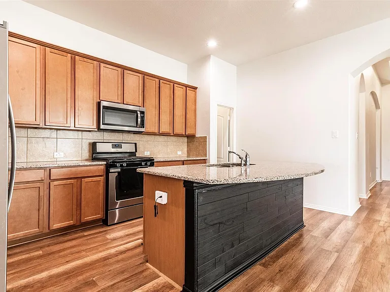 3094 Camden Park Ln — Photo 14