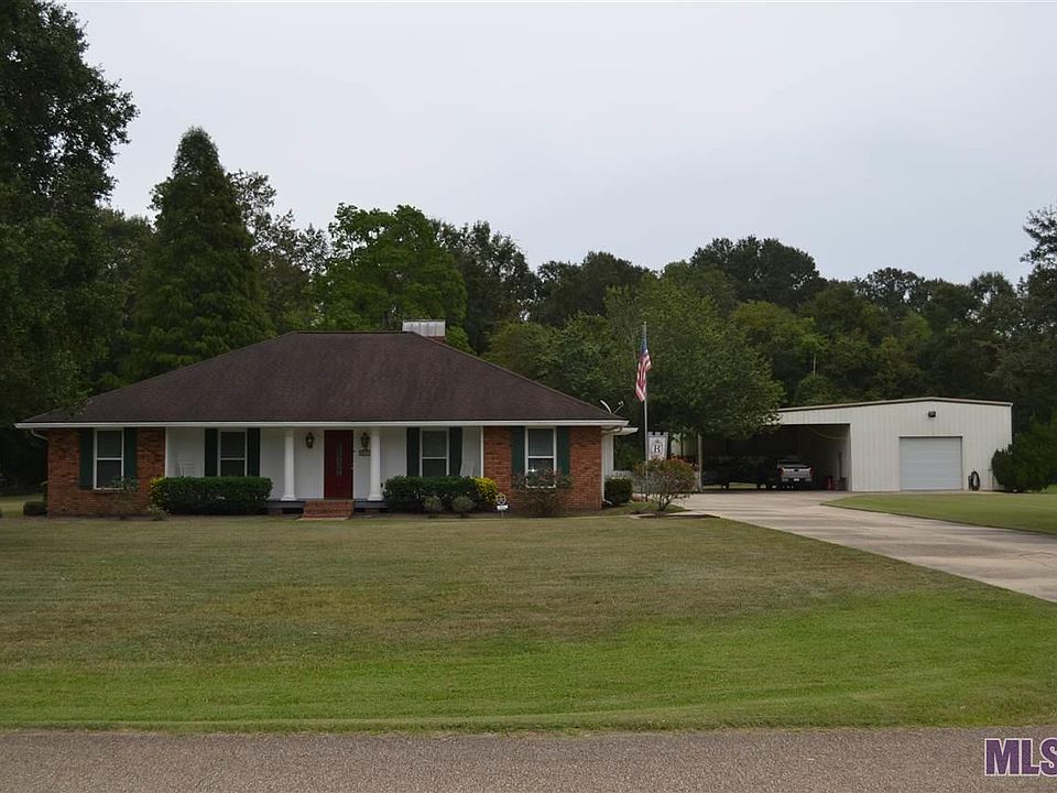 1st image of 12224 Whispering Oaks Dr