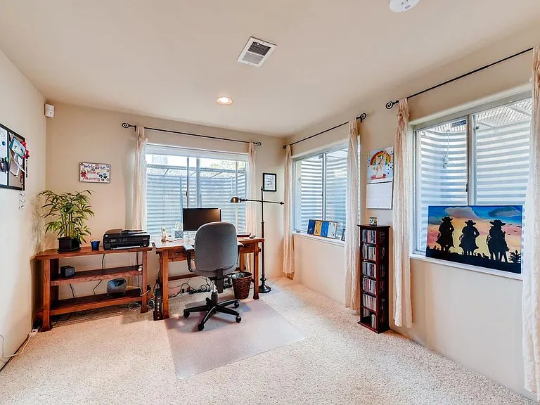 5971 S Waco St — Photo 11