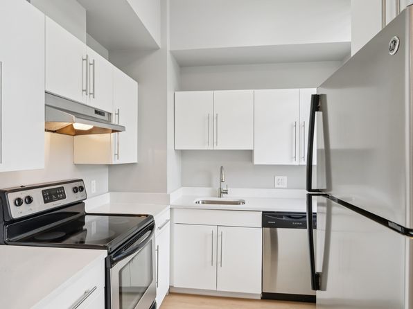 1220 Adams St #20-G16