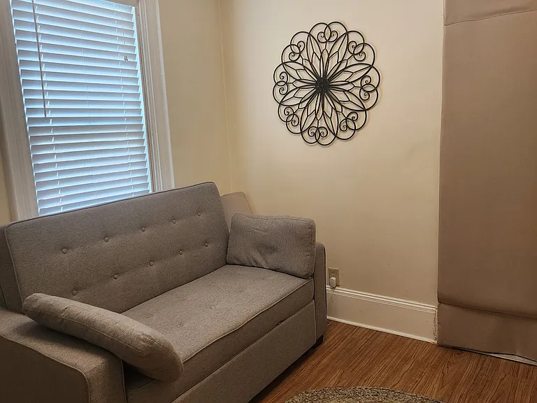 285 Pine St #4 — Photo 21