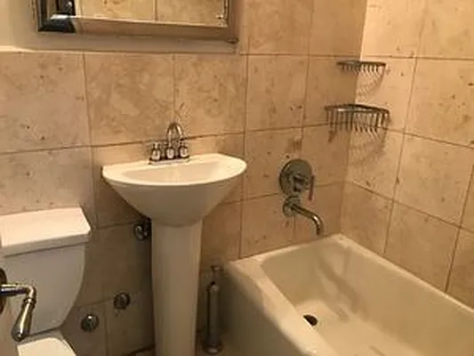 Rented by Blip LLC | media 28