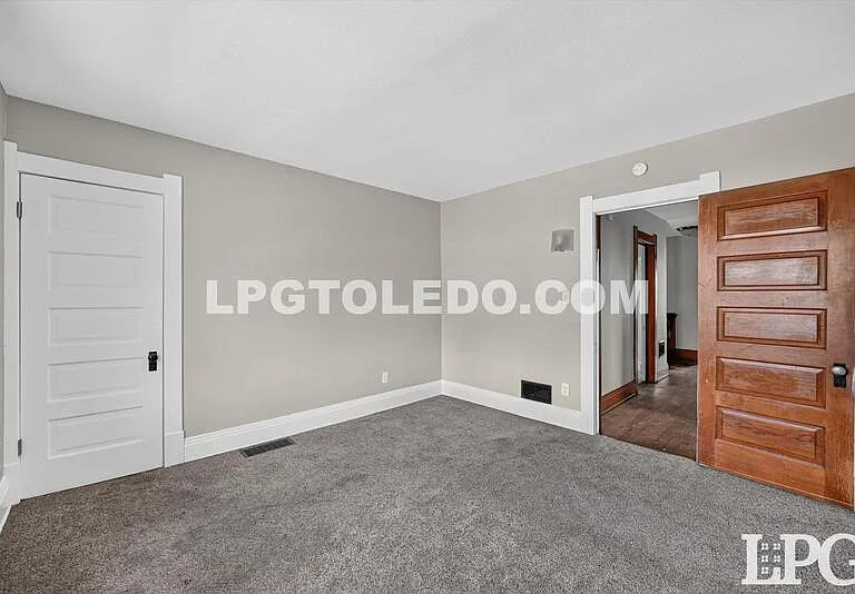 3318 Stickney Ave — Photo 26