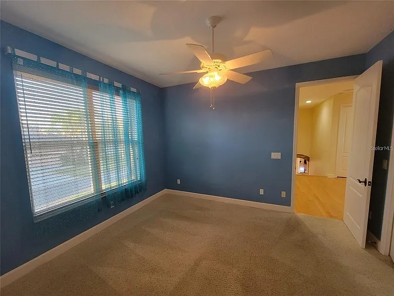 10209 Thurston Groves Blvd — Photo 32