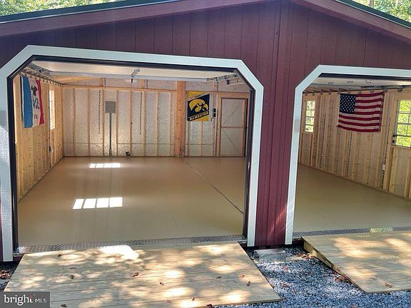 5th image of 21 Long Branch Ln