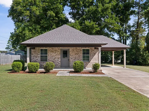405 Glendale Ave, Muscle Shoals, AL 35661
