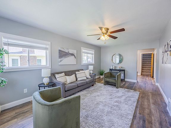 3rd image of 1076 Wilson Ave