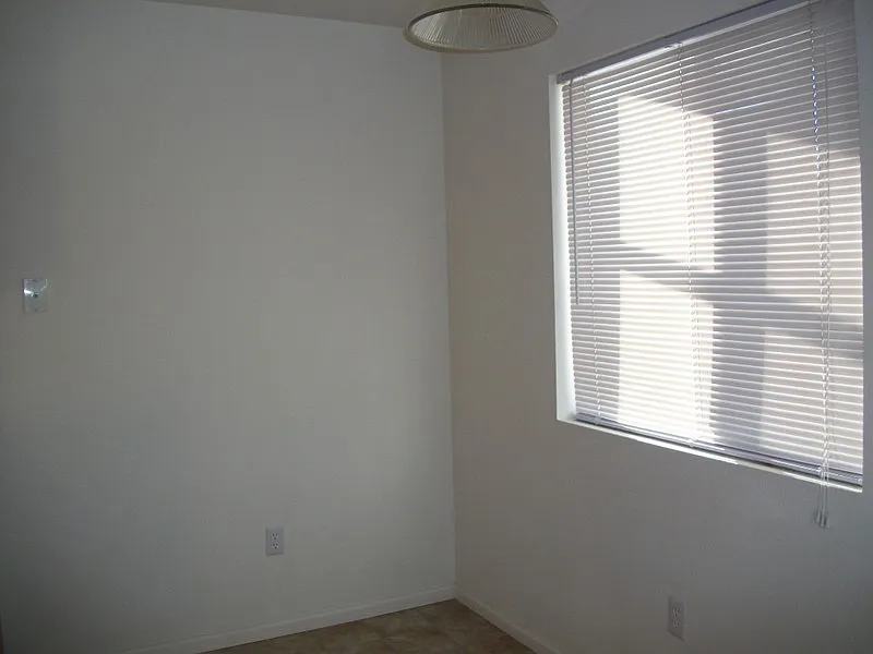 331 Hunters Way Apartments — Photo 2