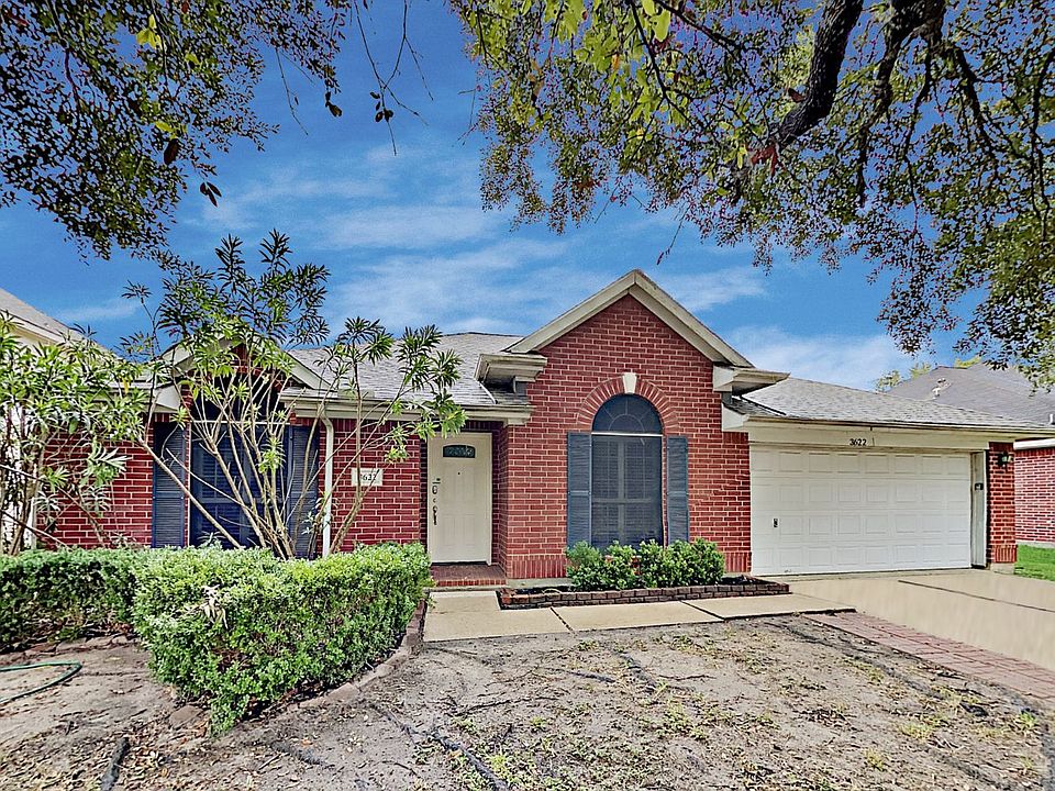 1st image of 3622 Walden Dr