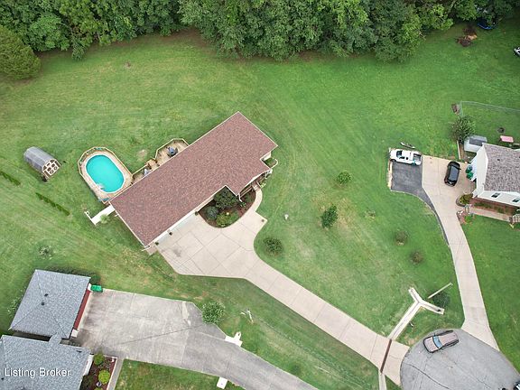 5th image of 4 Creekview Ct