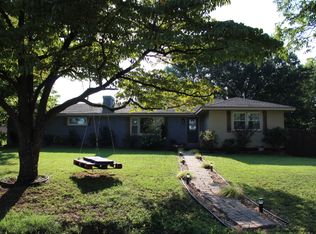 606 Broad St, Tuscumbia, AL 35674