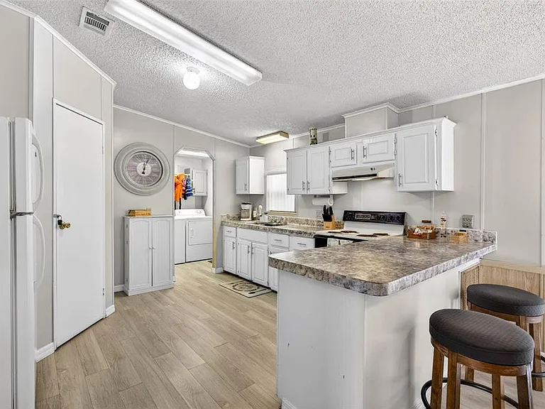8552 W Peacock Ct — Photo 16