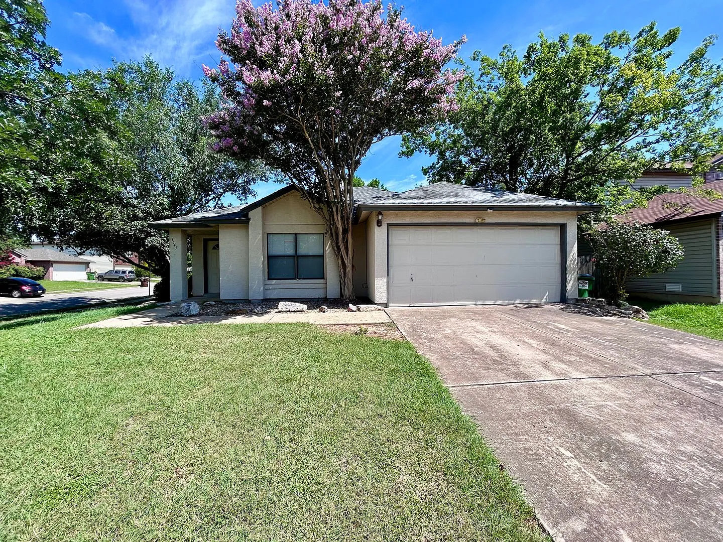 3647 Bass Lp 78665 | 3 bed 2 bath 1 car garage $1875 — Photo 2