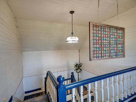 17th image of 7480 Beech Hill Rd