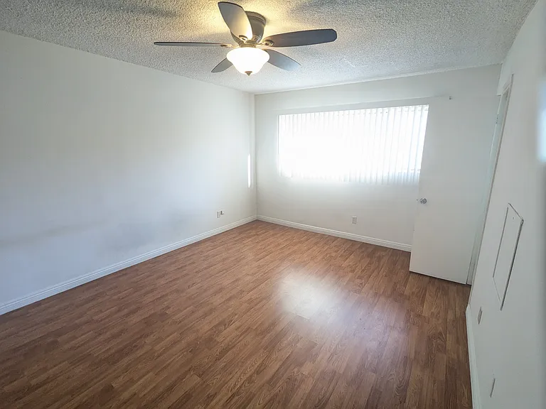 5717 La Mirada Ave #6 — Photo 13