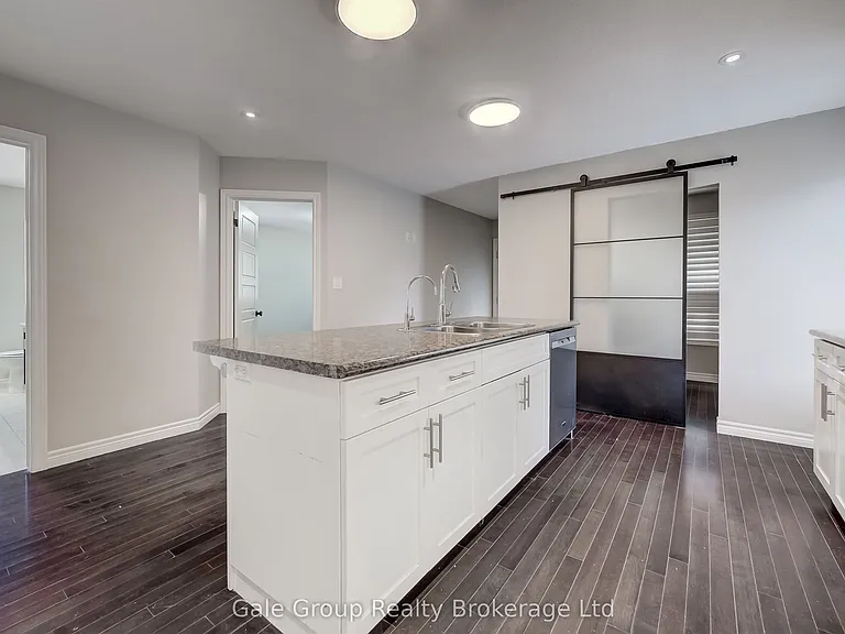151 Norwich Ave — Photo 27