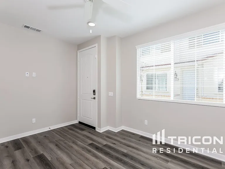24802 Alita Way — Photo 37