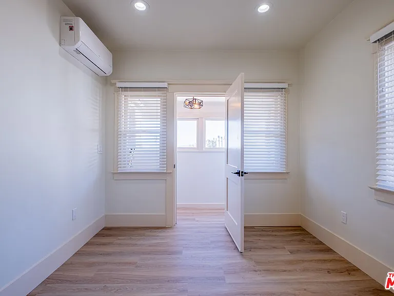216 N Catalina Ave #216C — Photo 26