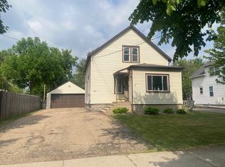 844 Appleton St, Menasha, WI 54952