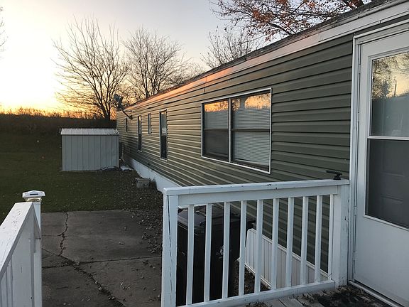 Side view and entrance