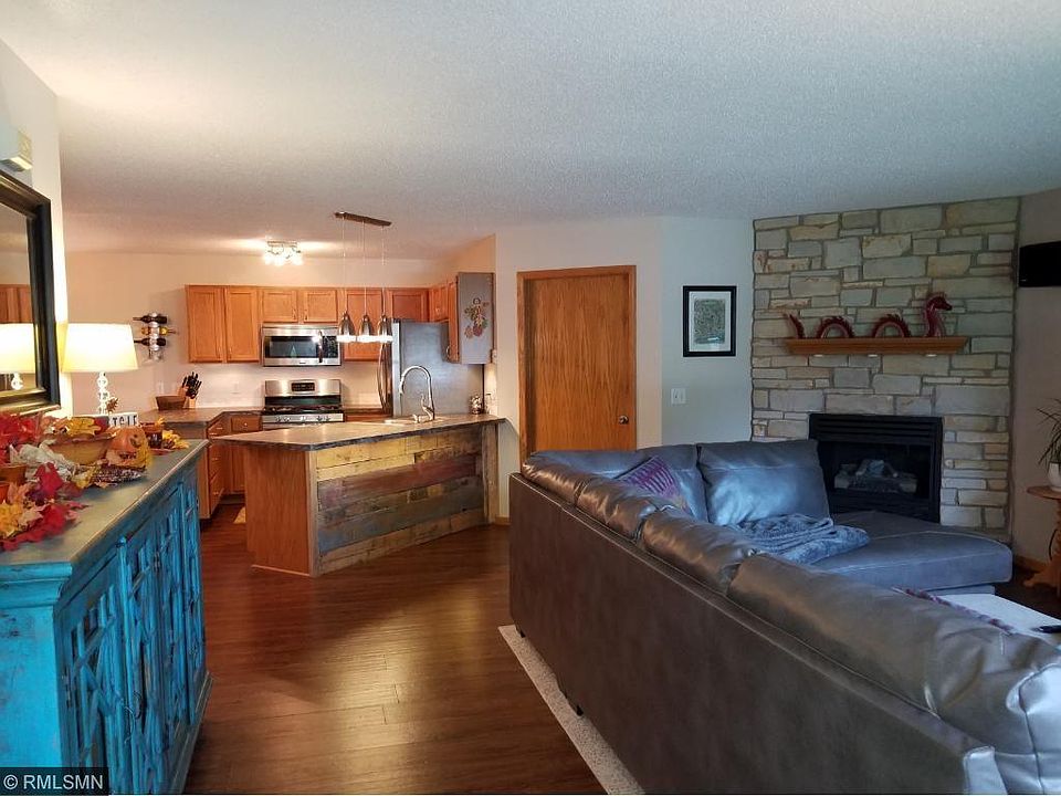 2nd image of 6801 York Pl N
