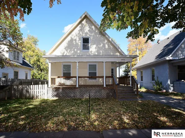 3052 W St, Lincoln, NE 68503
