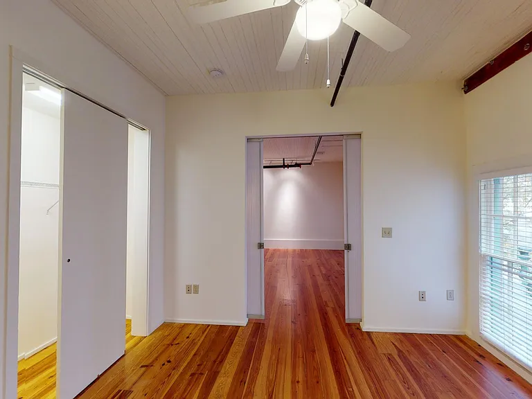 509 Baronne St #101 — Photo 24