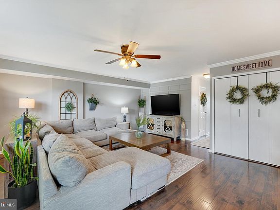 5th image of 406 Devon Ct #485