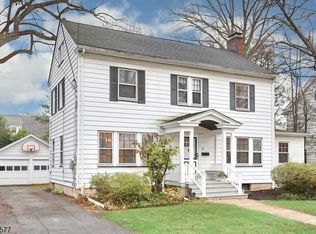 92 Oakland Rd, Maplewood, NJ 07040