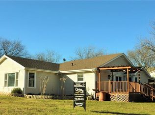 217 N 4th St, Midlothian, TX 76065