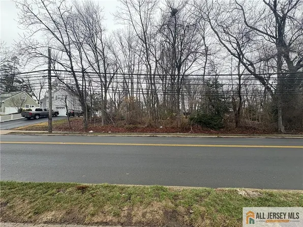 3289 Washington Rd, Parlin, NJ 08859