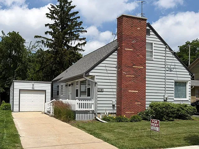 208 Wright St #5