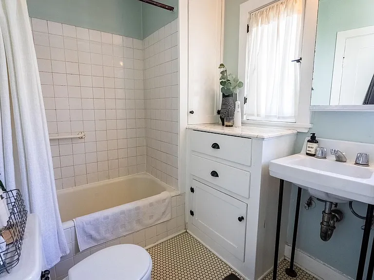 311 W Lime Ave — Photo 10
