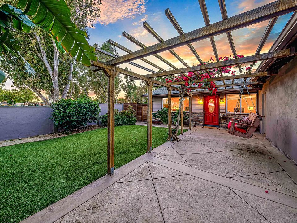 7212 Florey St, San Diego, CA 92122 | MLS #260015912 | Zillow