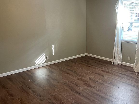 4th image of 2304 McKee Dr