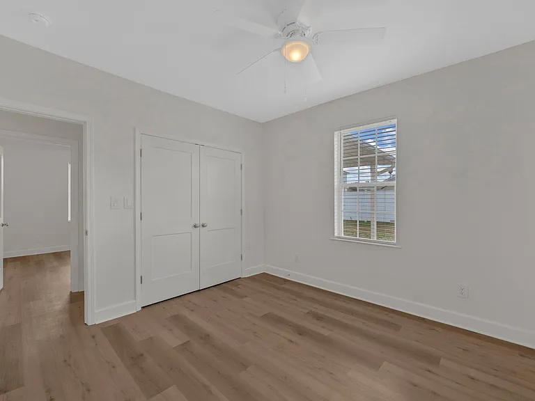 638 Branch St — Photo 16