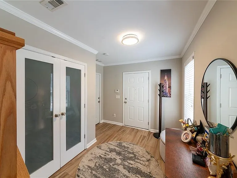 300 Halah Cir — Photo 3