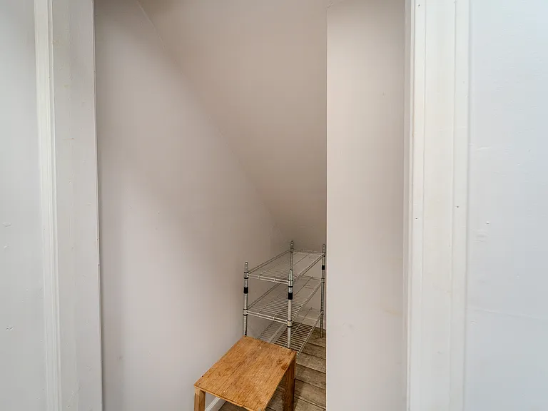 162 9th St #1 — Photo 8