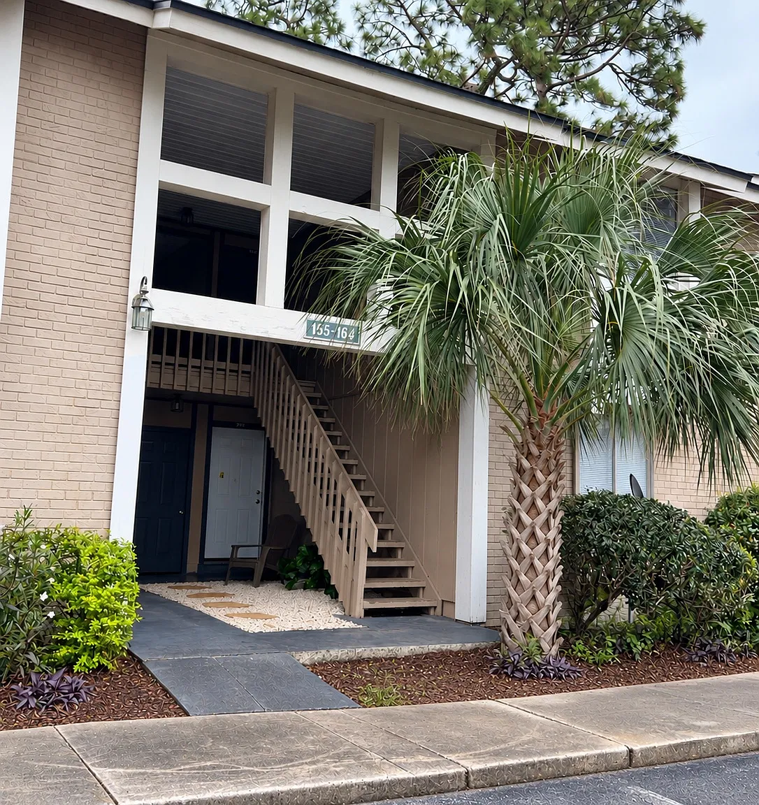 3 bed, 1123 sqft, $1,800 — Photo 1
