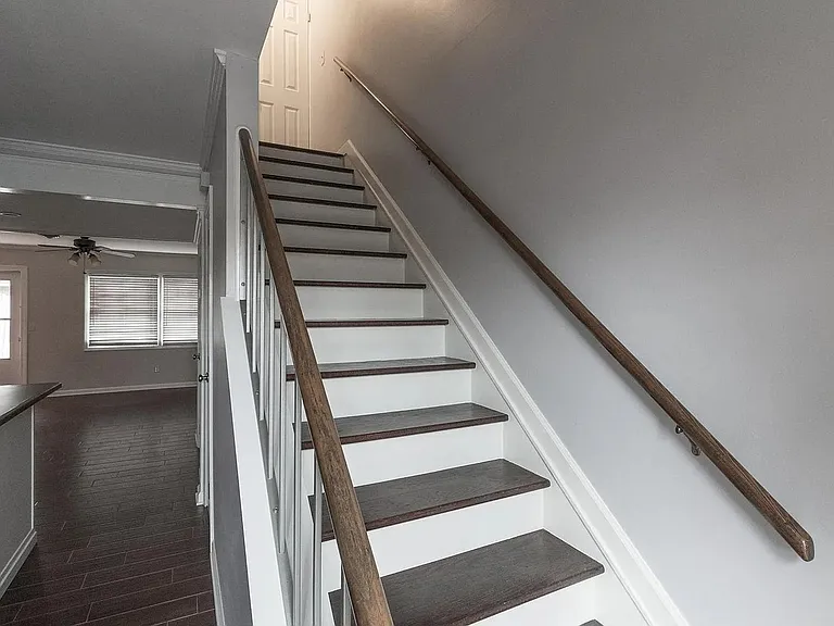 3000 Golden Rd #7 — Photo 11