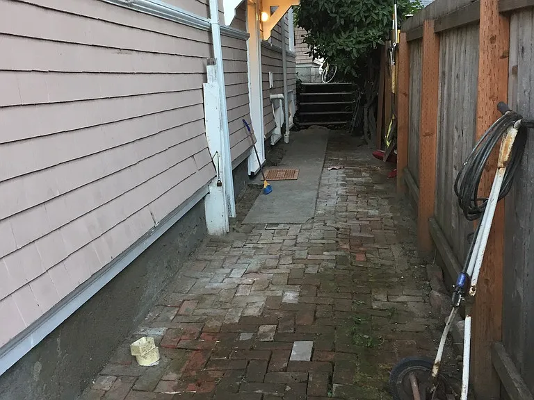 1153 17th Ave E — Photo 39