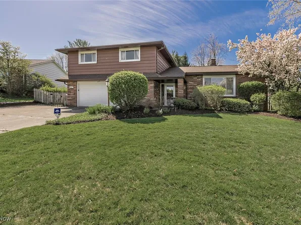 25216 Hazelmere Rd, Beachwood, OH 44122