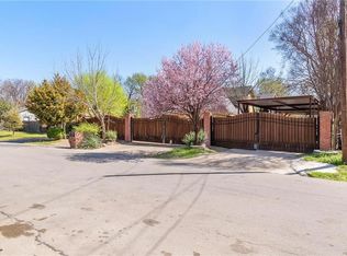 508 E Sanford St APT B, Arlington, TX 76011