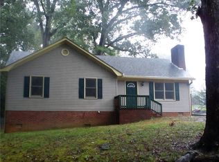204 Oak Cir, Easley, SC 29640