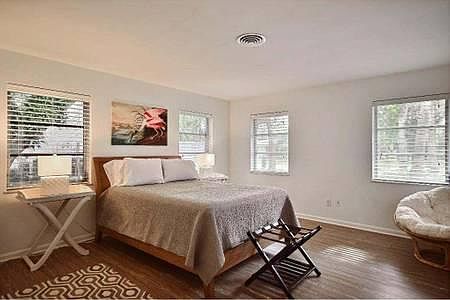 4th image of 2816 Eagle Dr