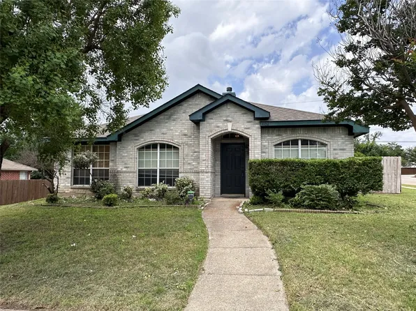 4102 Baccarat Dr, Garland, TX 75043