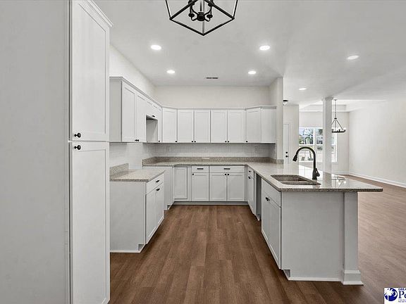 4th image of 2204 New Forrest Ct