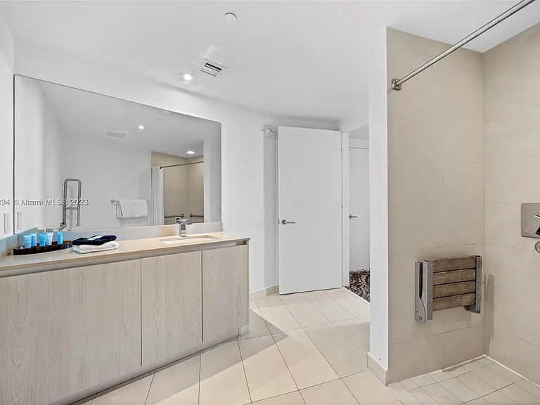 4111 S Ocean Dr #1406 — Photo 27