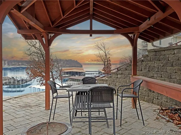 4448 Hamrock Ln, Osage Beach, MO 65065